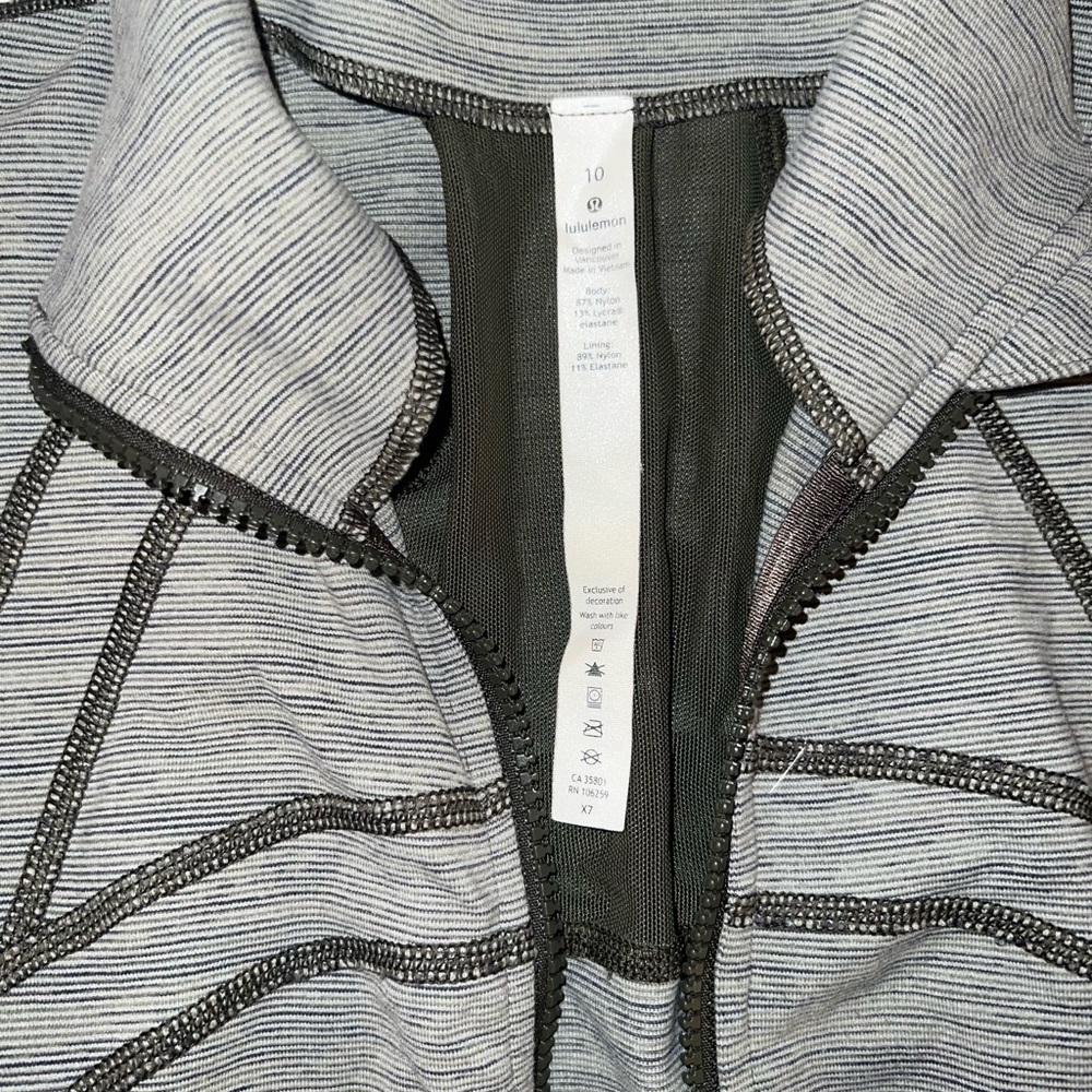 Lululemon Define Jacket - Picture 3 of 3